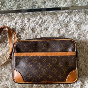 Vintage Louis Vuitton Trocadero crossbody